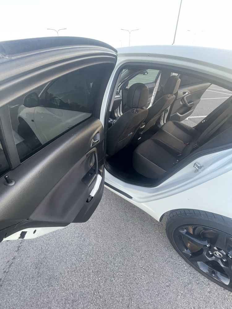 Opel Insygnia 2.0 CDTi