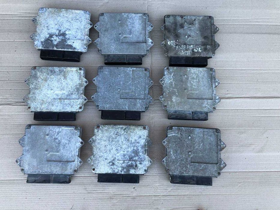 Блок управління двигуном мозги ЕБУ ECU Opel Astra H Corsa D 1.3 cdti