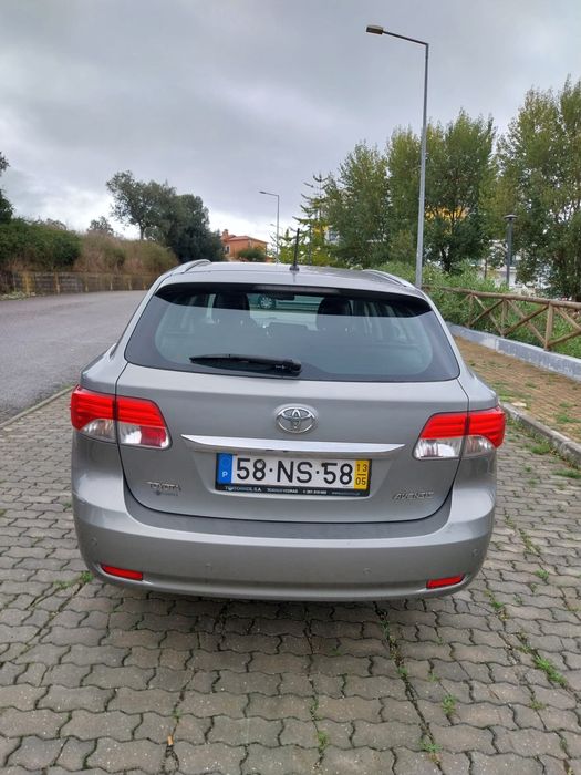 Vendo Toyota Avensis, 2013