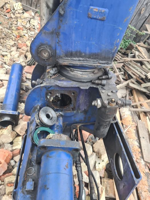 Кранманіпулятор под ремонт