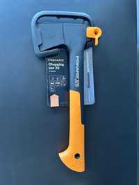 Сокира туристична Fiskars X7 XS (121423)