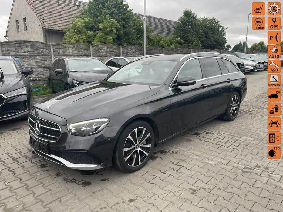 Mercedes-Benz Klasa E E300DE Plug-In Kamera Podgrzewanie Skóra 306KM