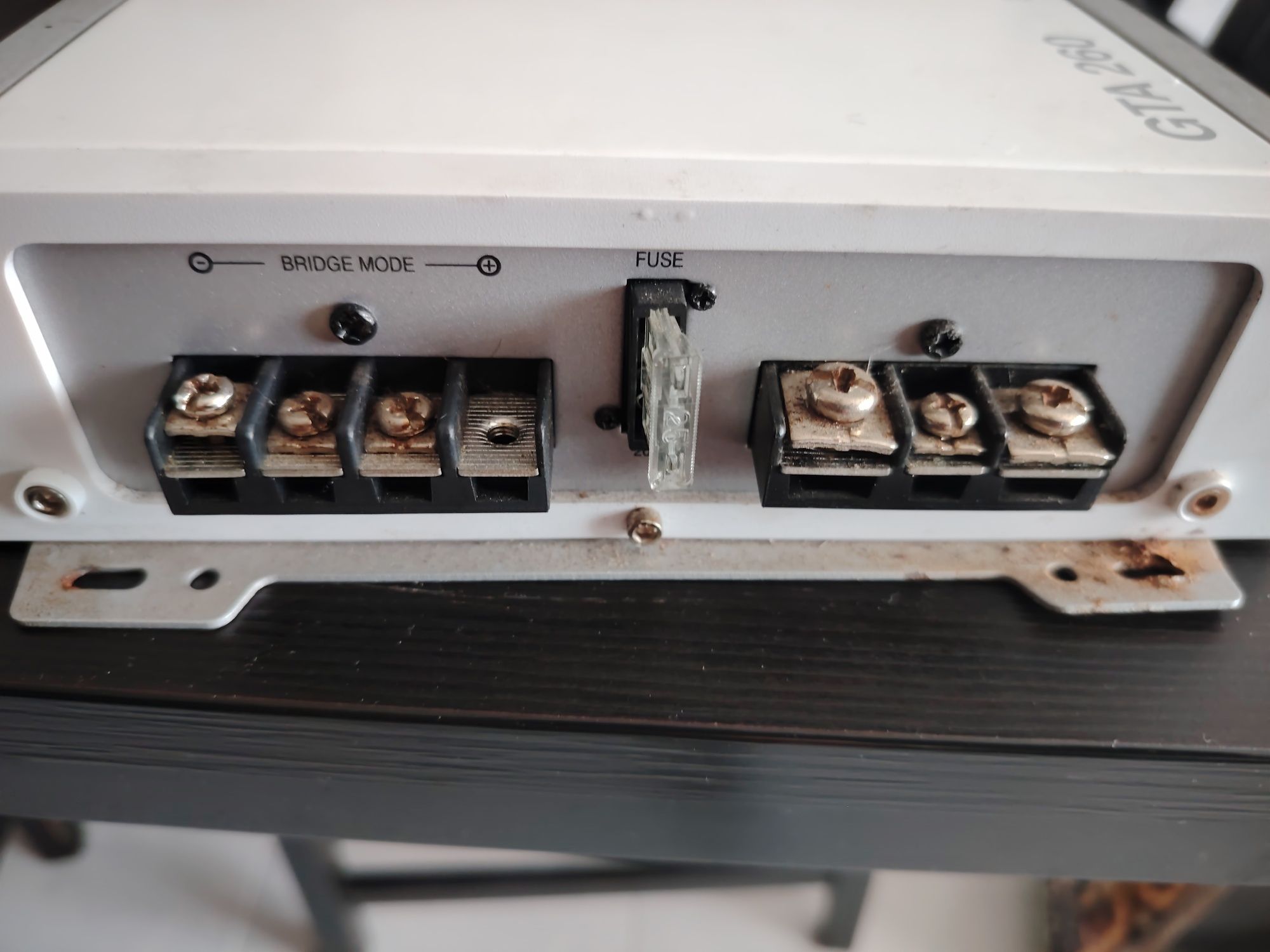 Amplificador blaupunkt