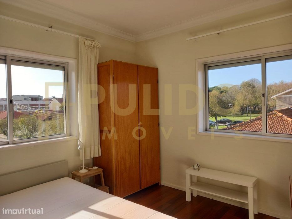 Arrendamento de quarto suite ao Lidador