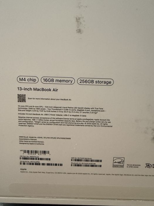 Macbook Air 13.6 M4 16/256  19 циклів зарядки
