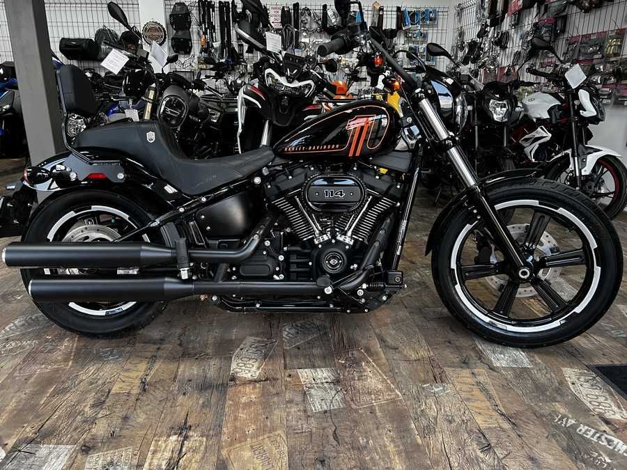 Harley Davidson Softail Street Bob FXBBS 114