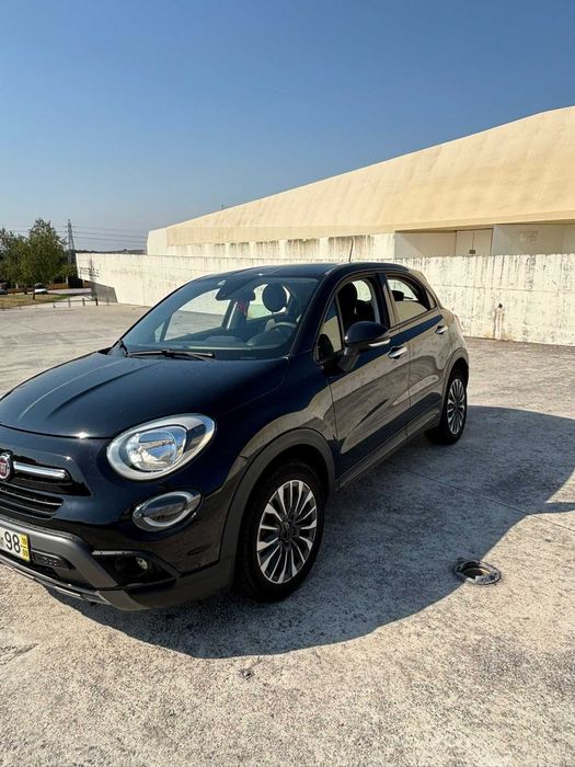 Fiat 500X preto Ano 2019