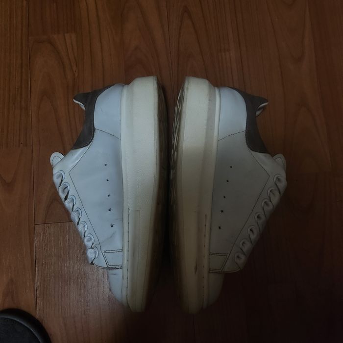 Кроссовки alexander mcqueen trainers 

mcqueen trainers

mcqueen train