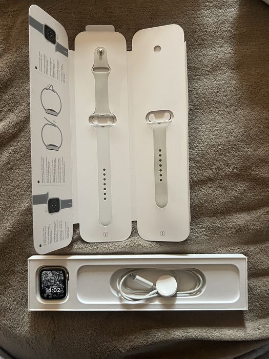 Apple Watch se 2022 року 44мм
