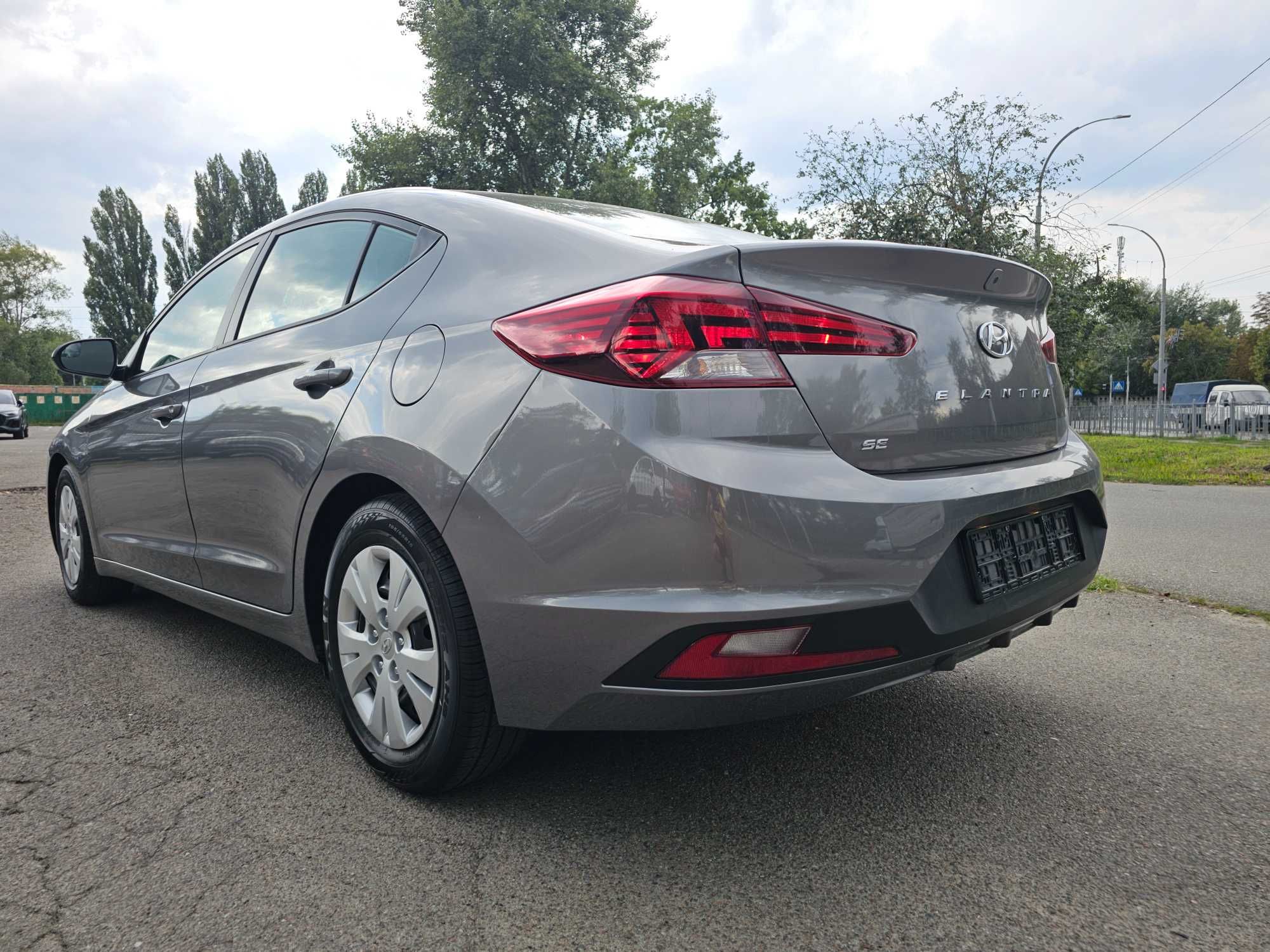 Hyundai Elantra SE 2019