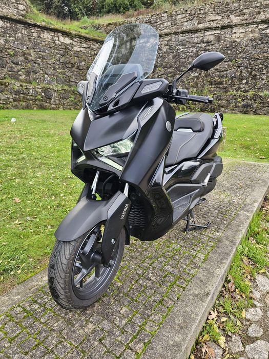 X-MAX 300 TechMax (Possibilidade de Financiamento)