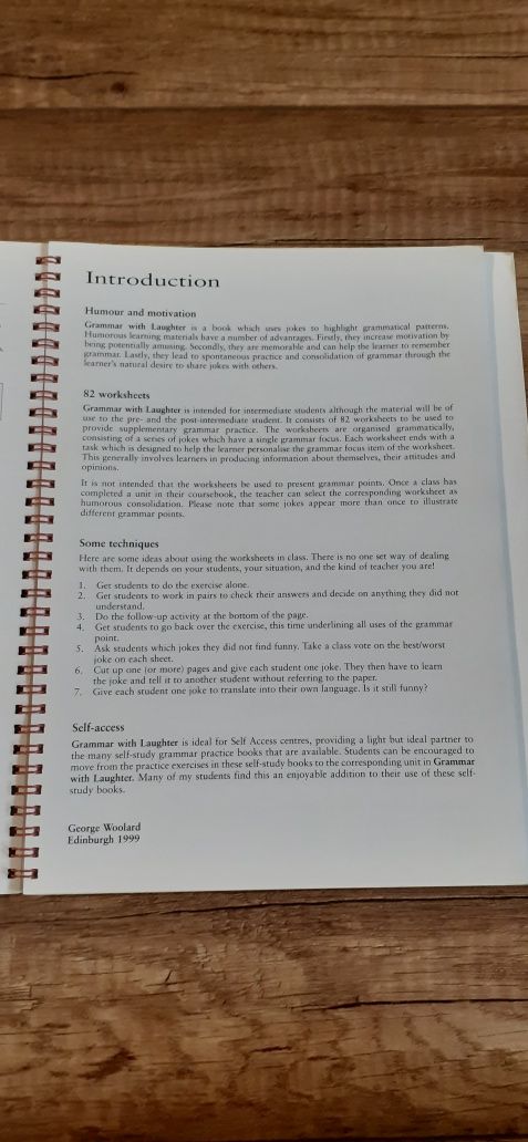Książka do nauki ang gramatyki "Grammar with laughter "