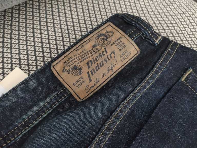 Spodnie Diesel Jeans Viker 00AAZN 0RML0 jak Larkee 100% oryginalne