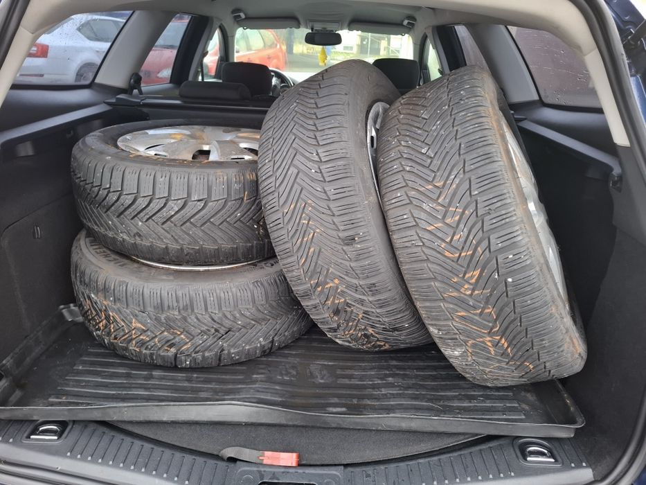 Ford Mondeo GHIA, Nowy dwumas, Drugi komplet kół. Cena do Niedzieli