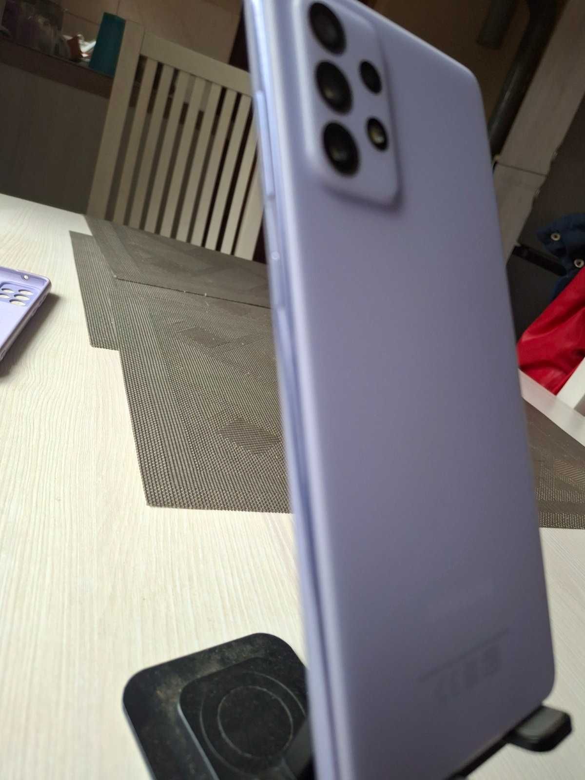 Samsung a 72 фіолет