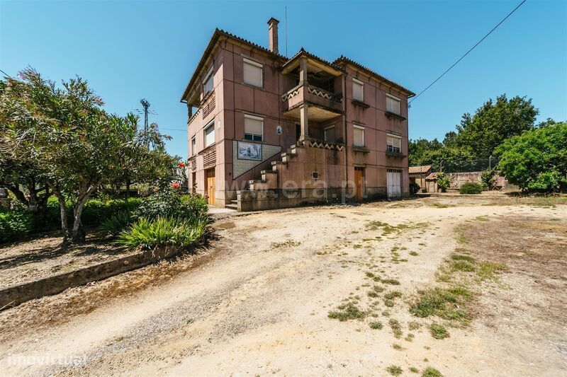 Moradia Isolada T6 / Seia, Santiago