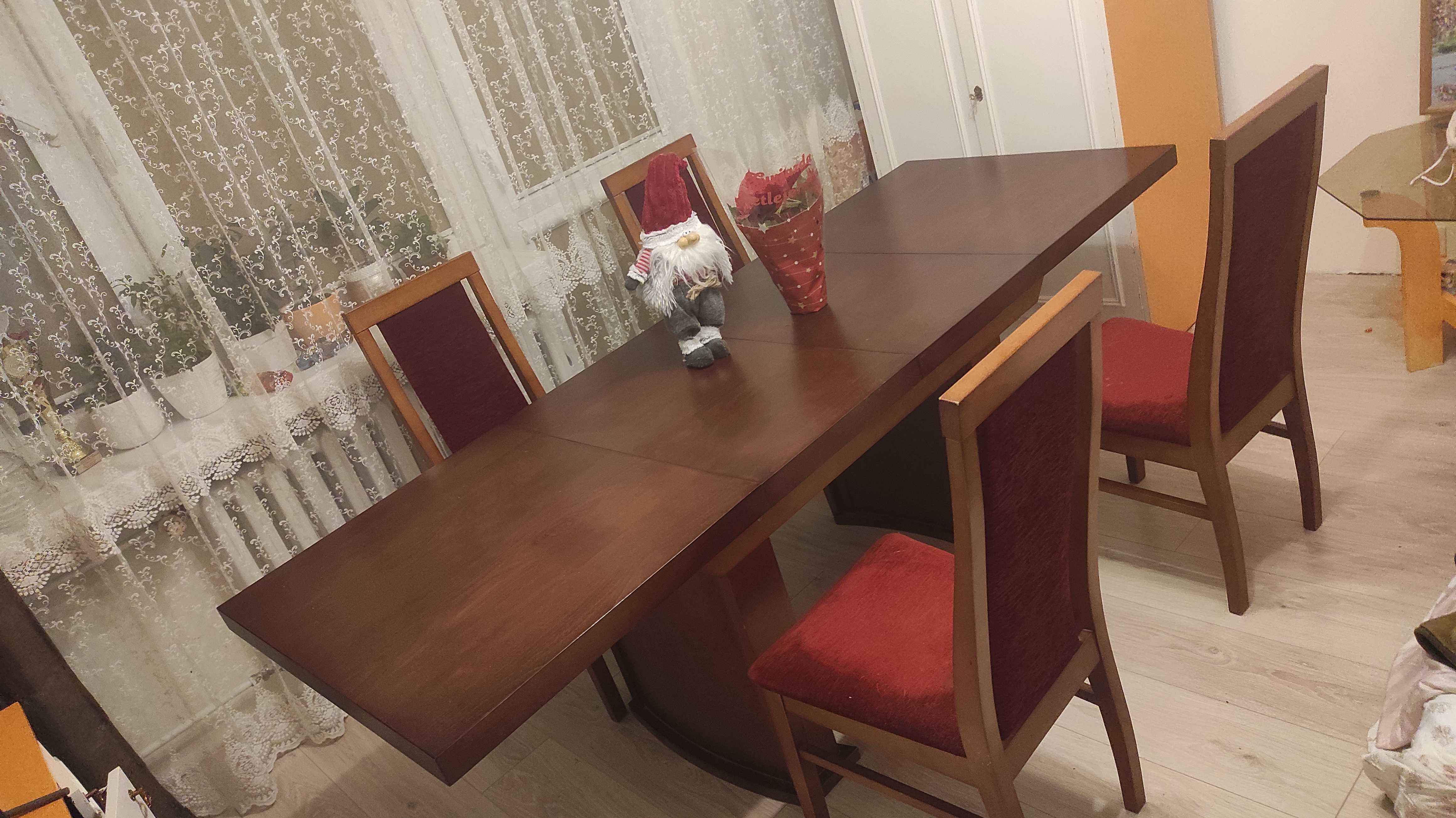 Stuł i 4 krzesła