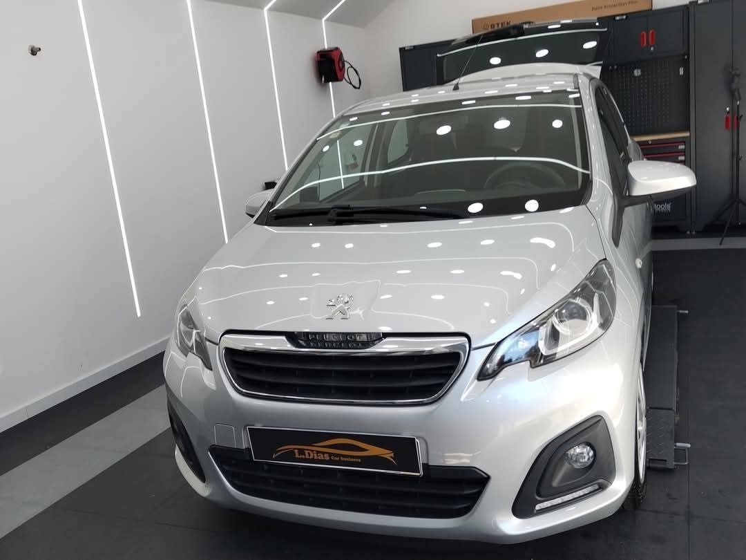 Peugeot 108 Nacional ar condicionado