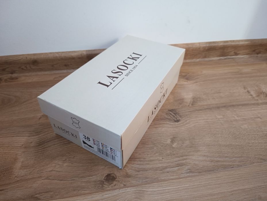 Sprzedam buty damskie czółenka rozm. 38