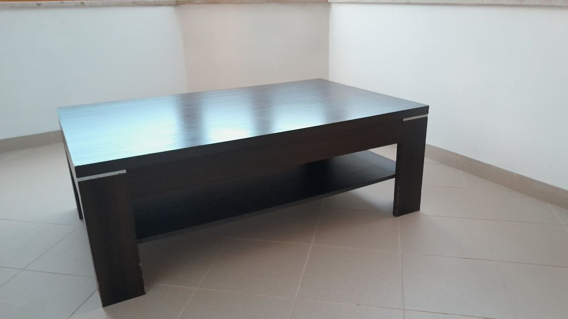 Mesa de Sala ( Em bom estado )