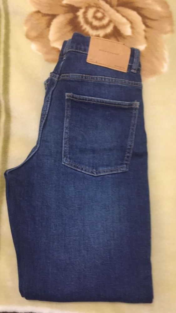 Новые джинсы Zara, р.164, Франция