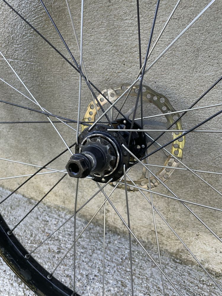 Vendo roda traseira dirt jump 26’