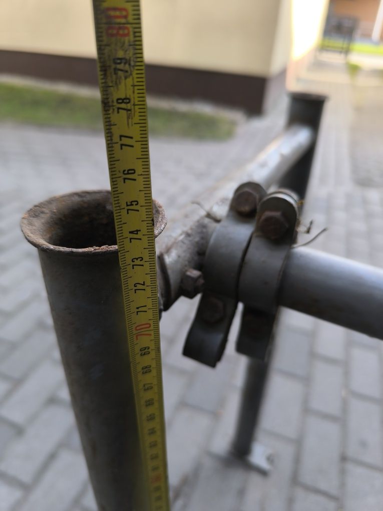 Nogi , podstawa od stołu