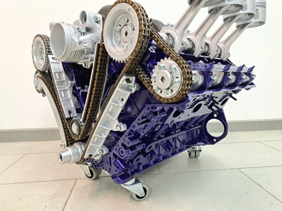 Stolik z silnika V8 BMW 4.0 M60 e38 e34 e32 ława z bloku V8 Unikatowy