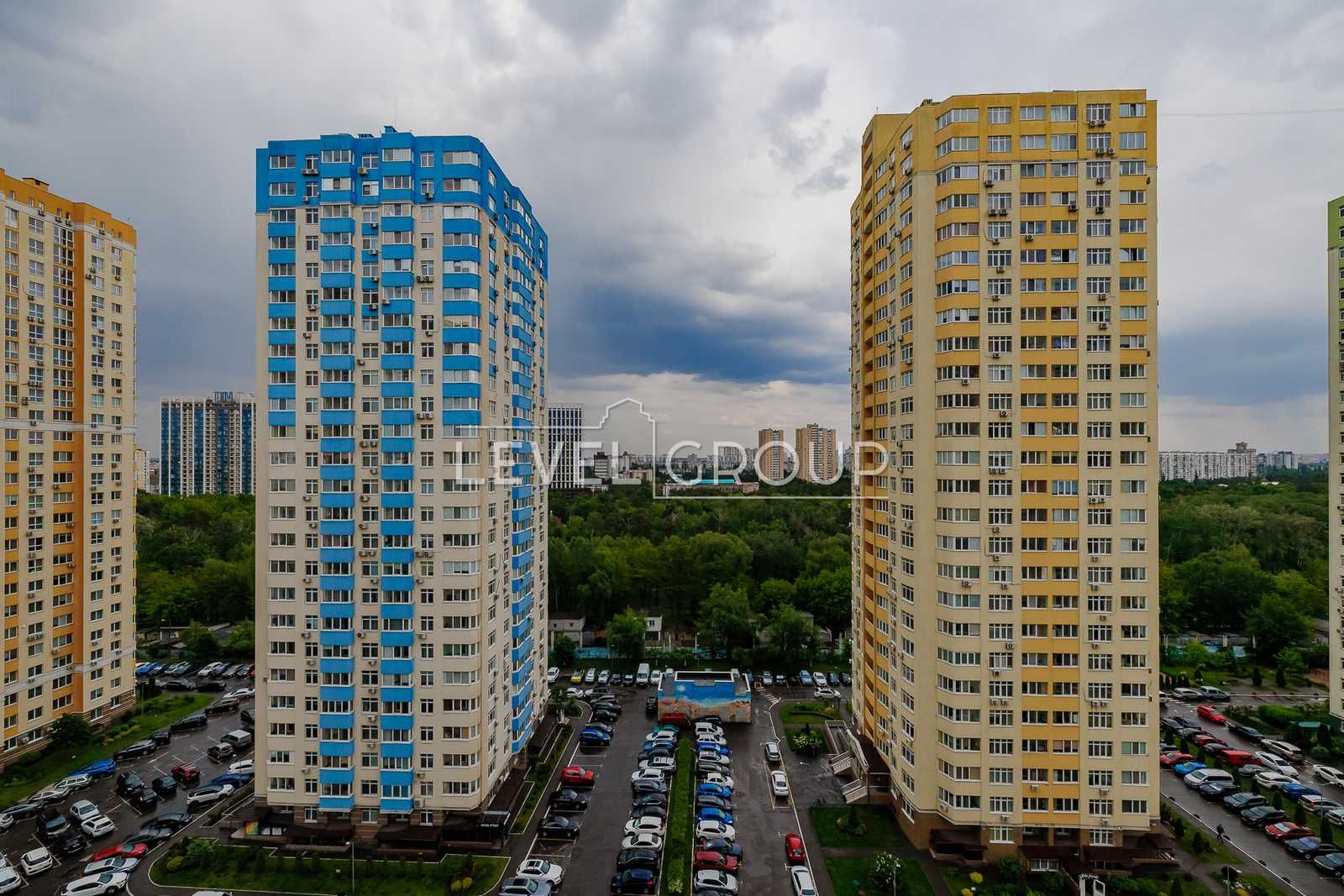 2 кім 72 м.кв. в ЖК Паркові озера вул. Воскресенська 16Б