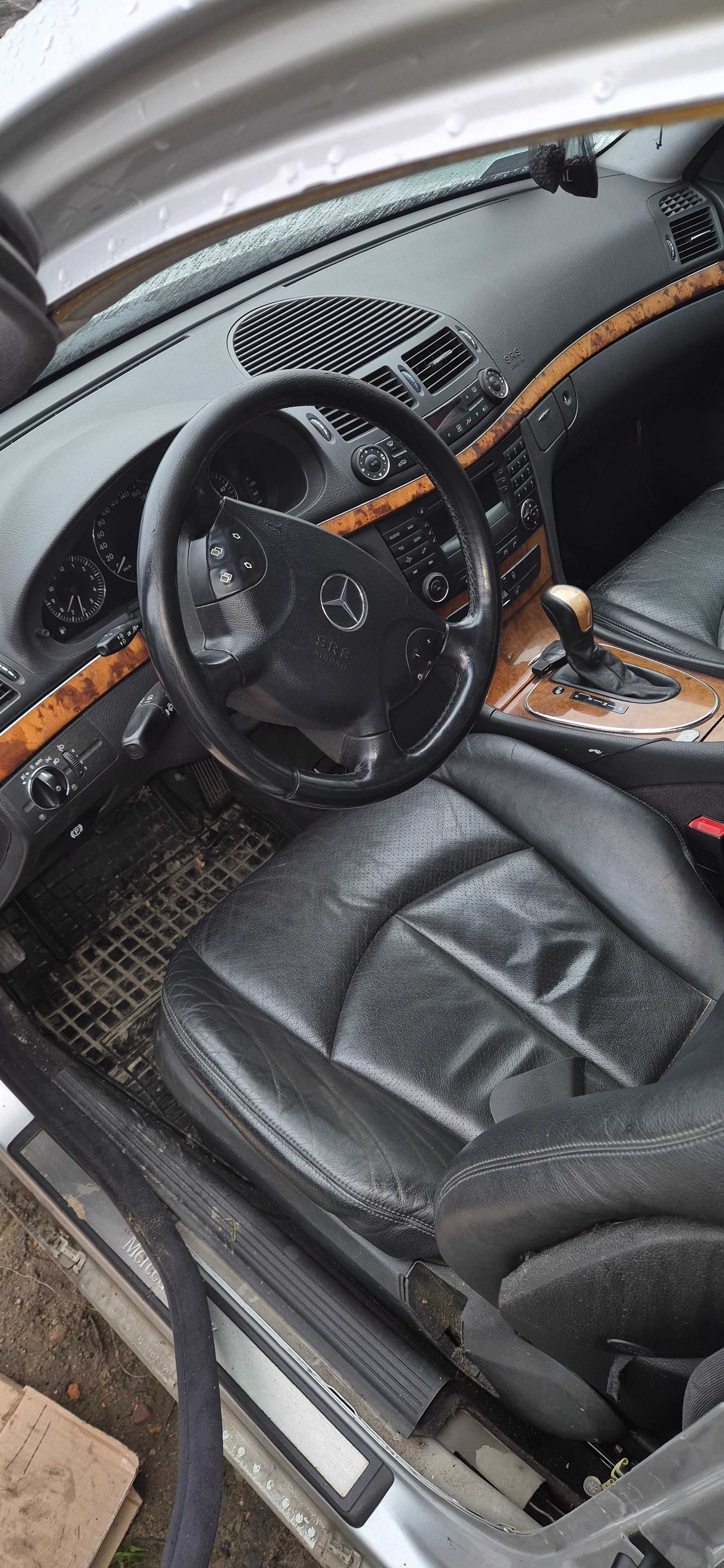 Mercedes w211 e270 2.7cdi silnik skrzynia most maska c744
