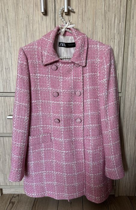 Jesienny płaszcz Zara różowy w krate S