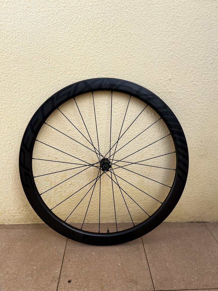 Rodas de Carbono Speedsix Evo 45 Disc
