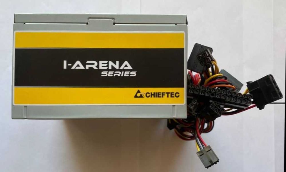 Блок живлення Chieftec iArena GPA-450S8 450W