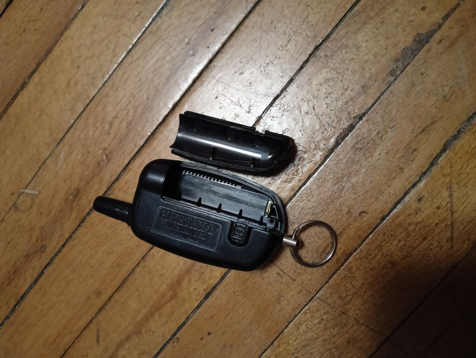 Брелок автосигнализацыи Sheriff 5BTX900LCD.