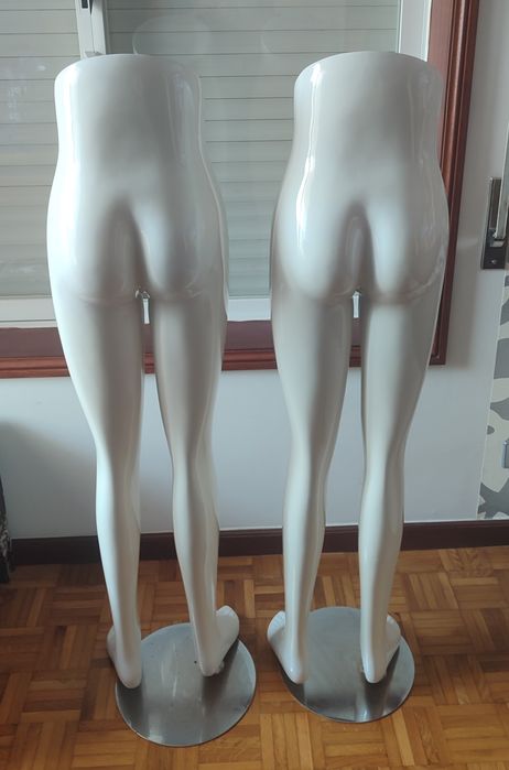Manequim de pernas mulher