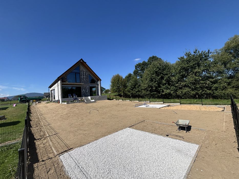 Przygotowanie pod trawnik niwelacja budowa ogrodu wierzchówka założeni