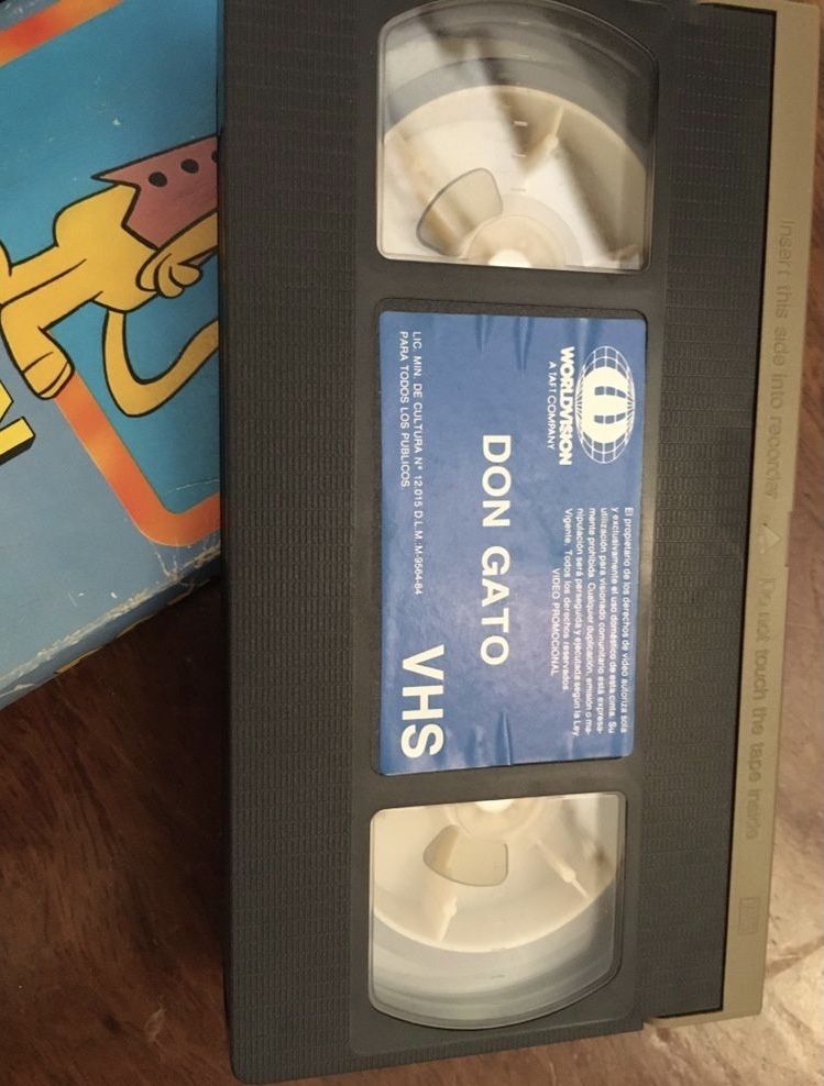 Cassetes VHS anos 80 e 90 (vintage antigas e raras algumas)