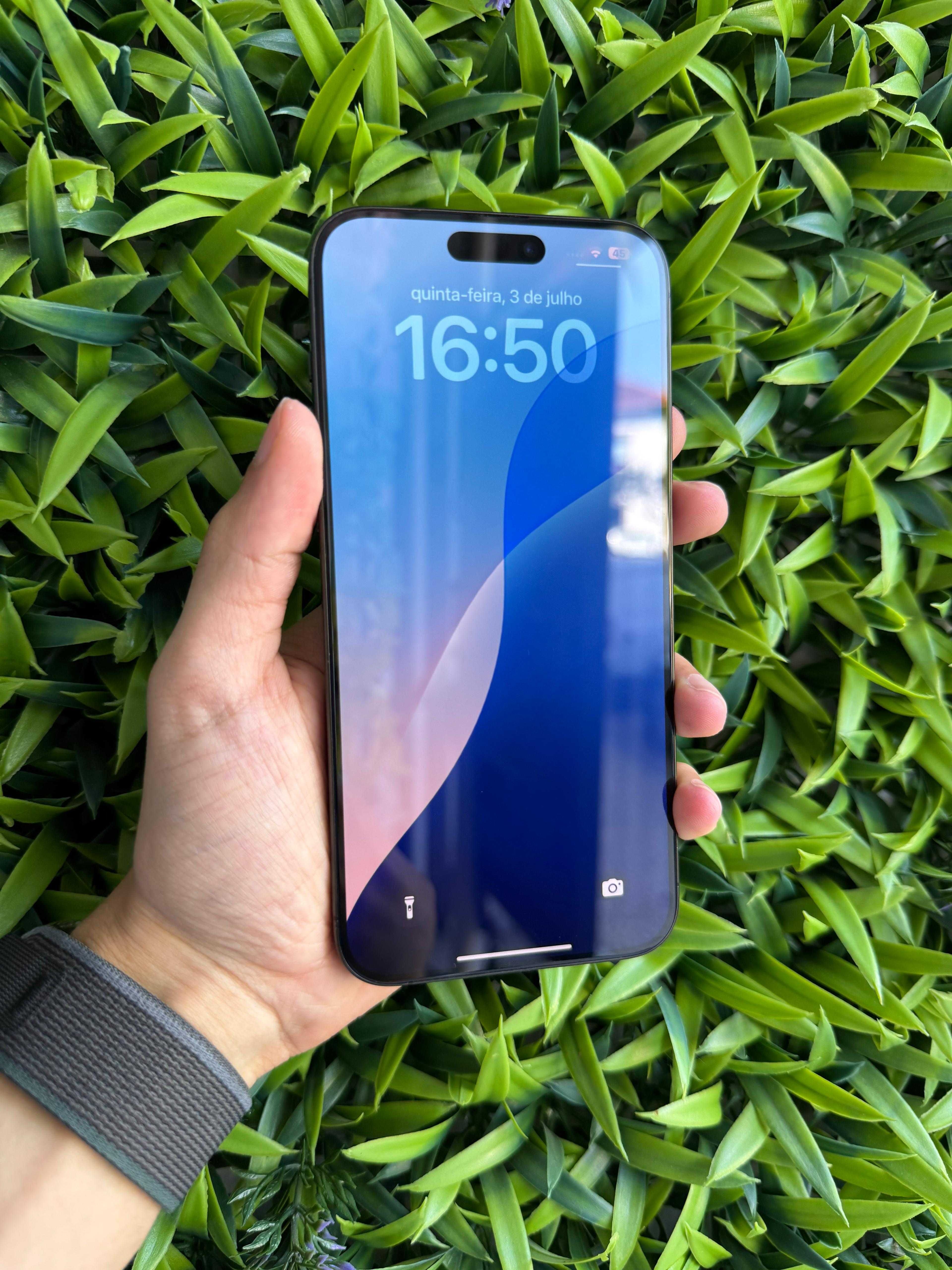 iPhone 15 Pro Max 256GB Titânio Preto - Loja Ovar