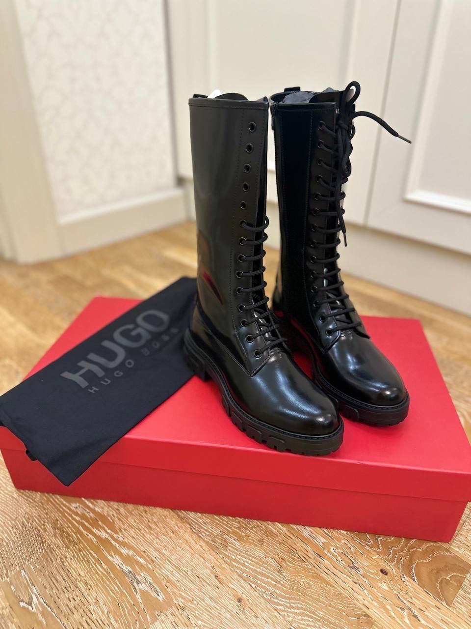 Нові жіночі шкіряні ботинки HUGO BOSS Axel Mid Boot-A, розмір 38