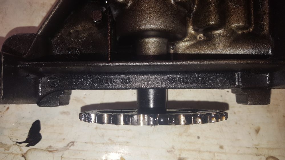 Насос масляний фиат скудо ,fiat scudo,Peugeot expert,Citroen jumper 1.