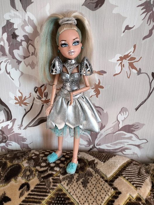 Коллекционная кукла Bratz. MGA Entertainment 2012