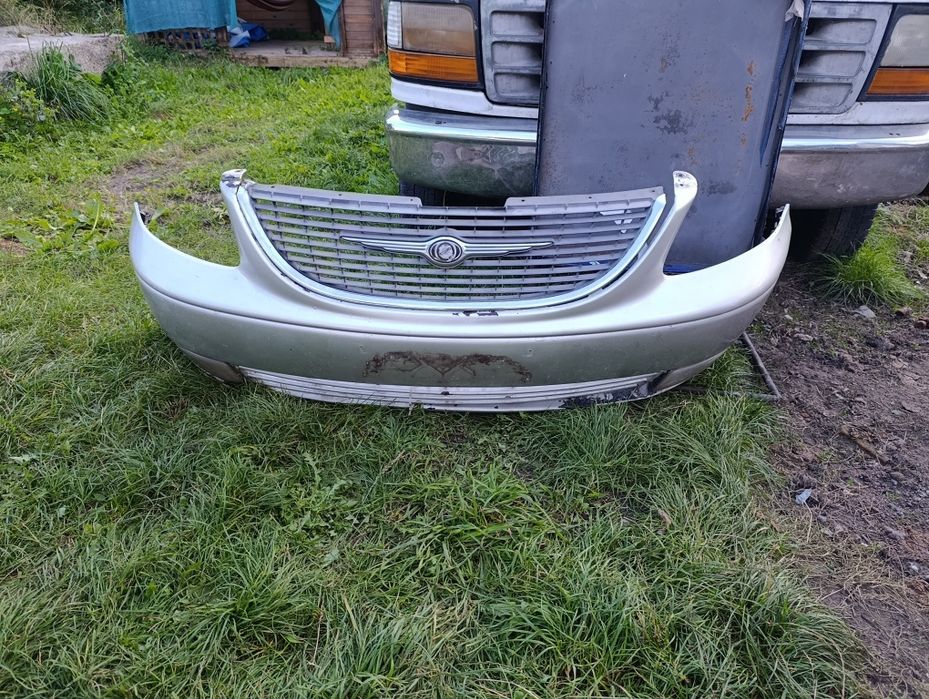 Бампер крайслер вояджер 096-06рв