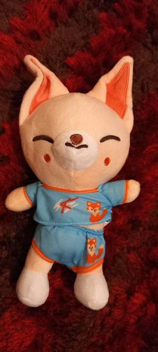 Skzoo Stray Kids maskotka pluszak foxy