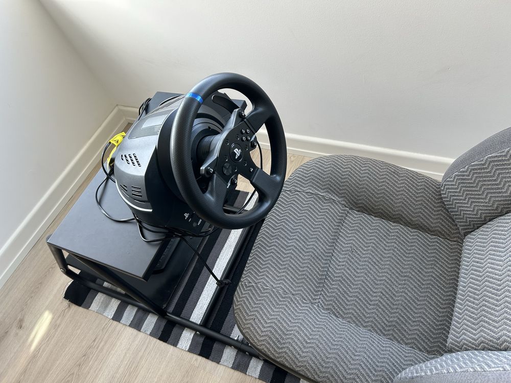 Simulador Thrustmaster T300RS
