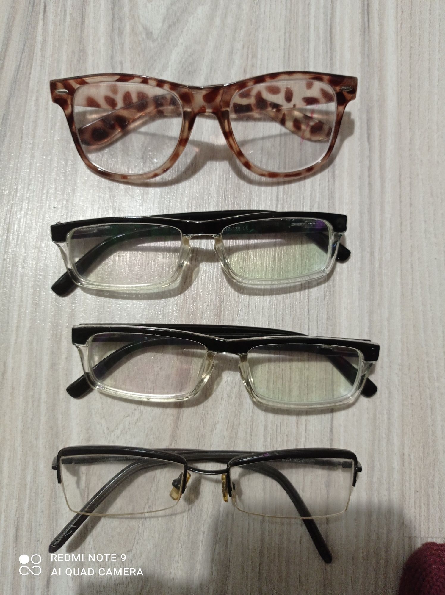 Gotowe okulary -2 i -2,5  4 pary