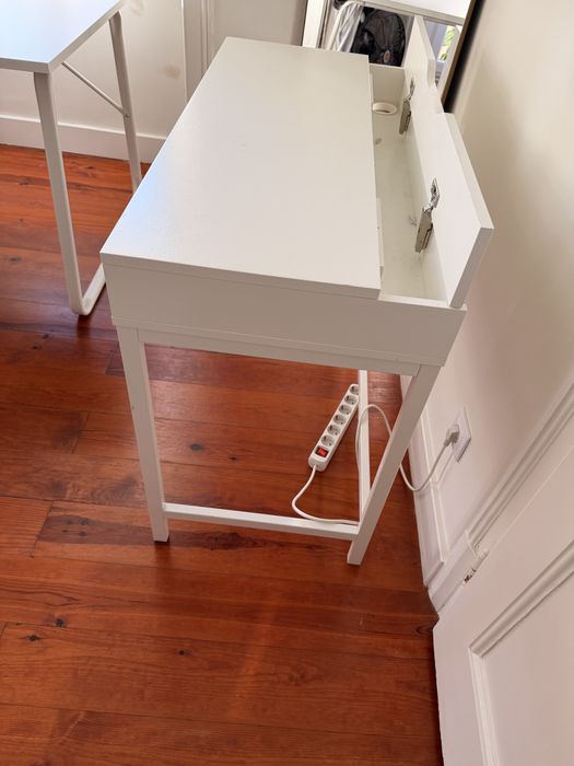 Secretaria IKEA branca