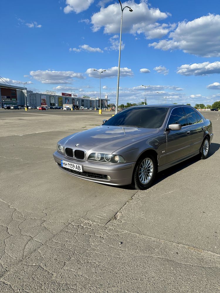 Продам Bmw 5-series Е39