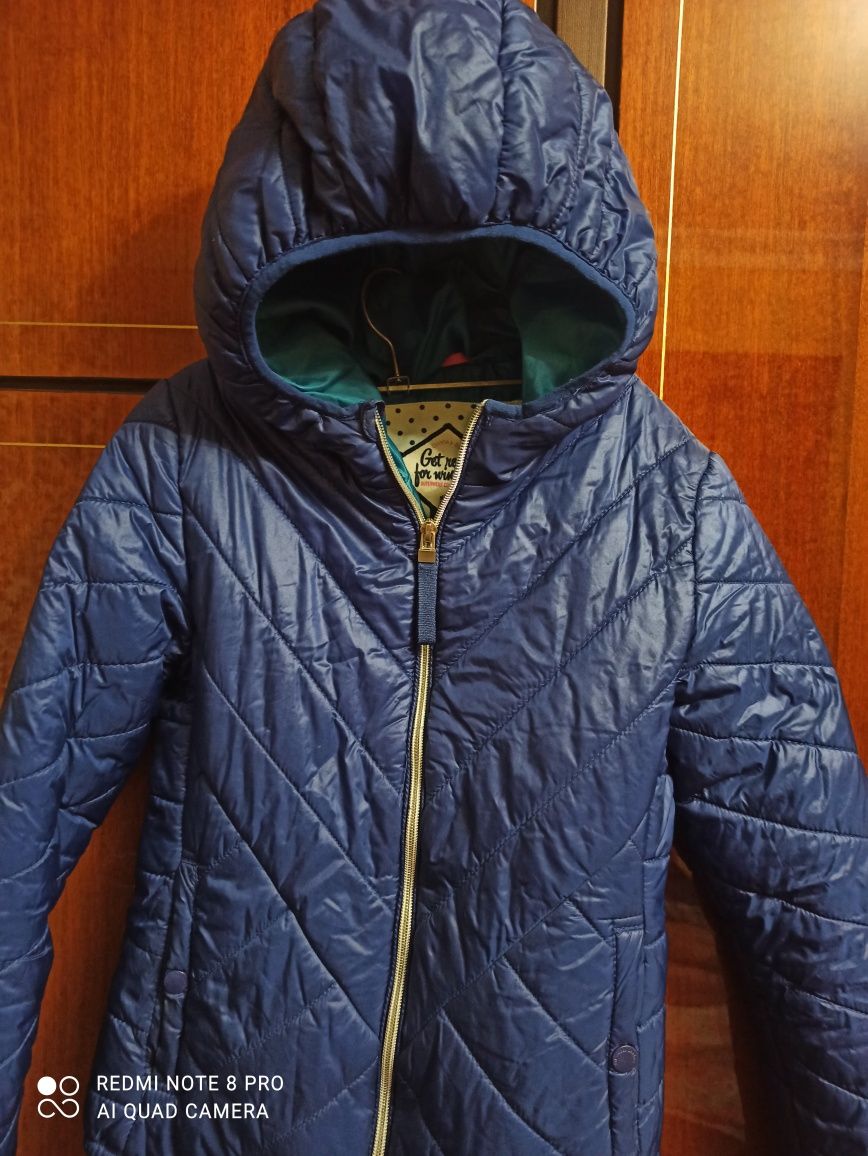 Куртка,,Bershka" 42-44р. демисезонная женская, подростковая куртка.