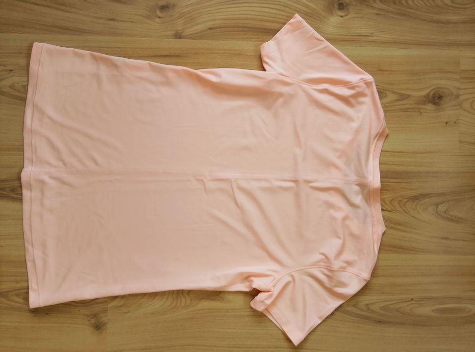 Koszulka damska marki Under Armour rozmiar M