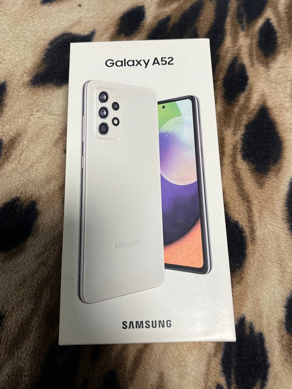 Продам телефон Samsung A52